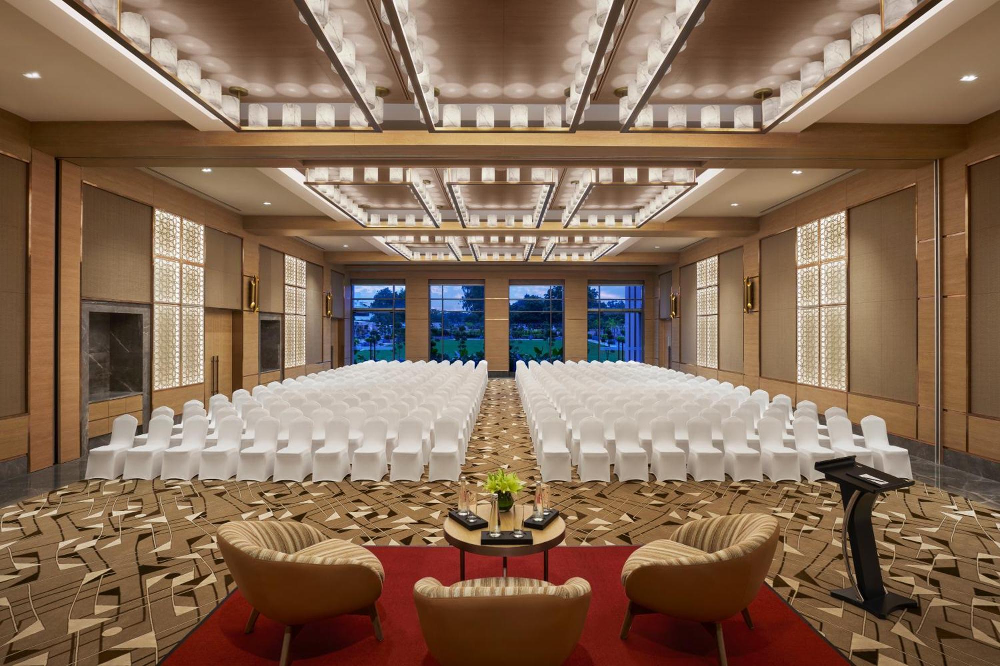 Hyatt Place Aurangabad Airport Exterior photo