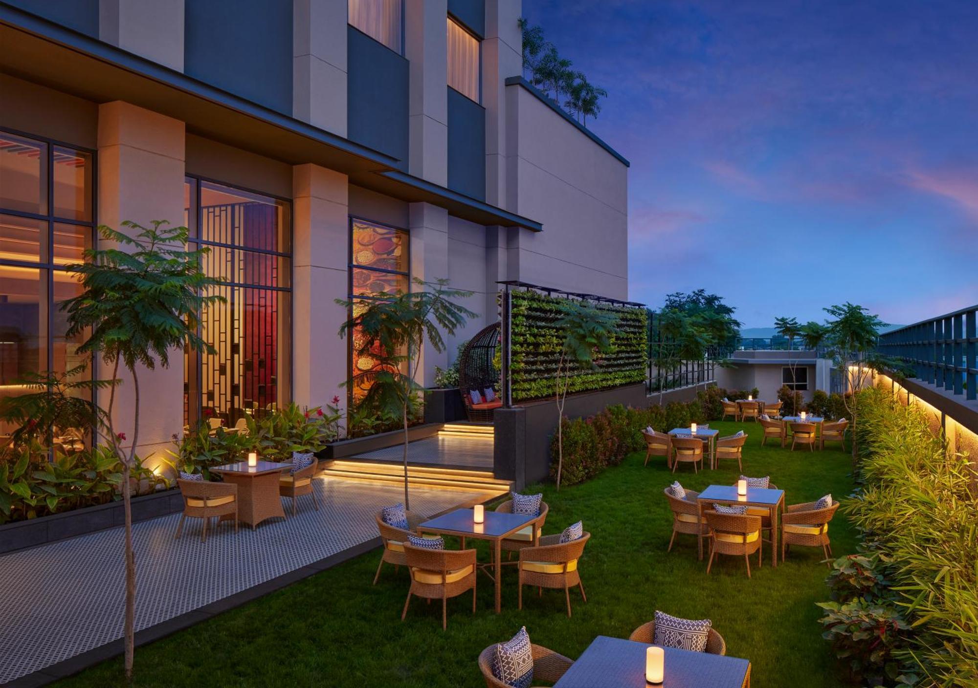 Hyatt Place Aurangabad Airport Exterior photo
